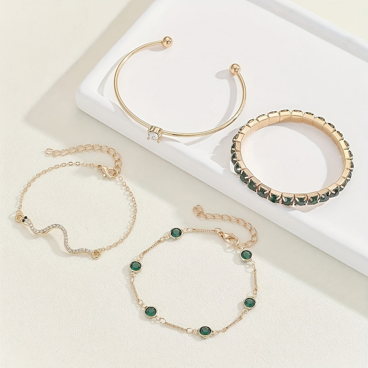 Conjunto de 4 pulseiras vintage estilo boho com strass verde em formato de cobra, feitas em liga de zinco