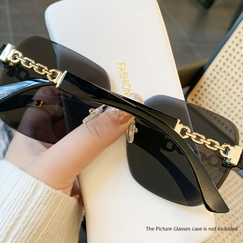 Óculos estilosos com hastes em corrente