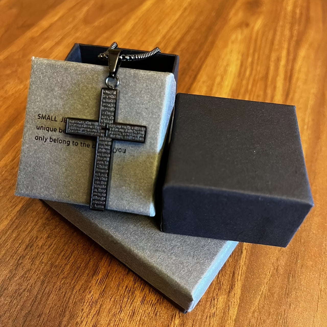 Colar com pingente de cruz em aço inoxidável 304 de alta qualidade e hipoalergênico | Banhado a ouro 18K