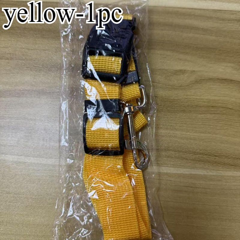 Cinto de segurança ajustável para animais de estimação, com guia de nylon 2 em 1 e cinto para o banco traseiro - Coleira resistente na cor roxa para viagens seguras, lavar à mão, fivelas de metal robustas.