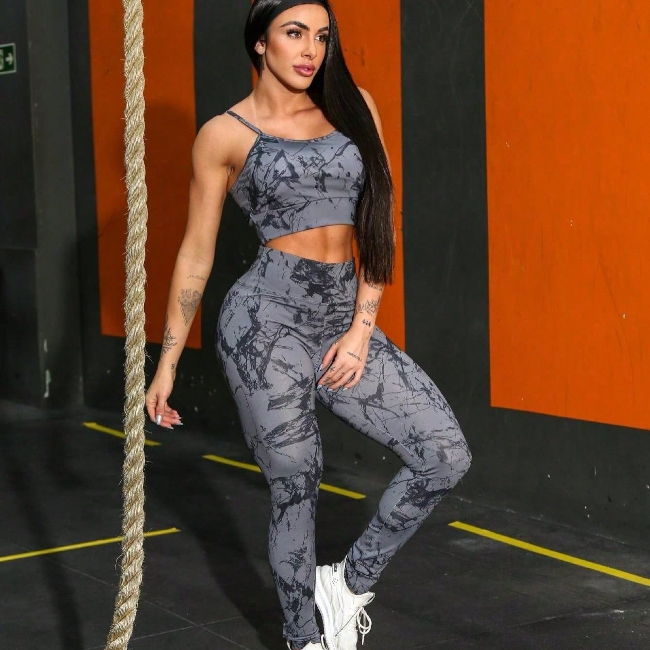 Conjunto de ginástica YIYI MODA: Top com alças e bojo