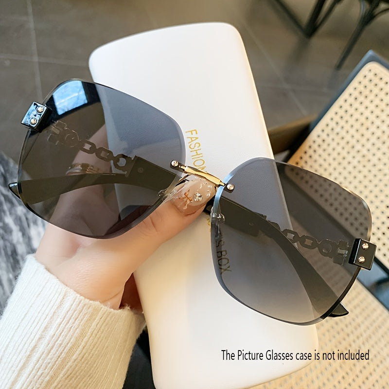 Óculos estilosos com hastes em corrente