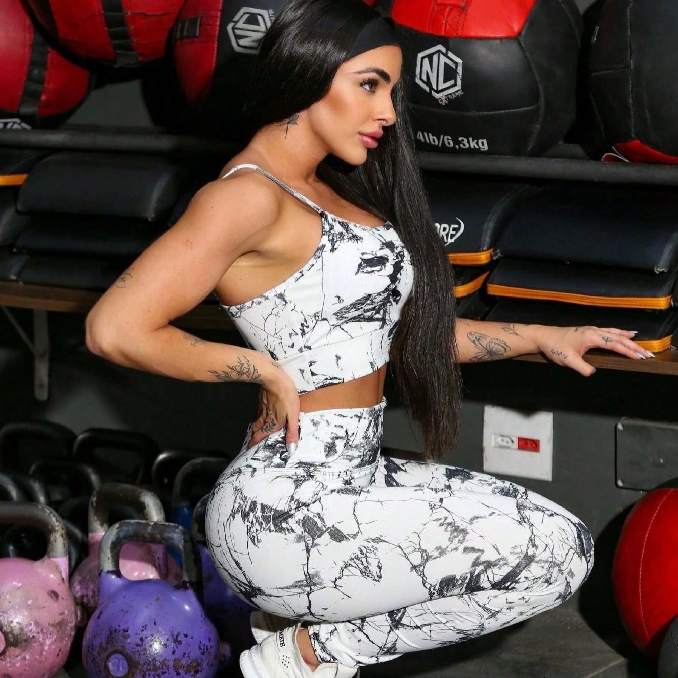 Conjunto de ginástica YIYI MODA: Top com alças e bojo