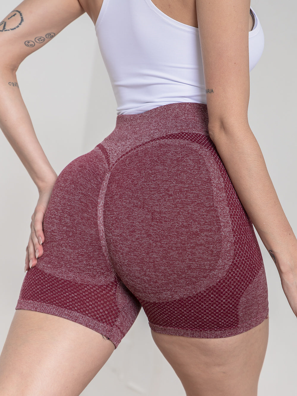 Shorts de ginástica femininos de cintura alta com compressão que levantam o bumbum