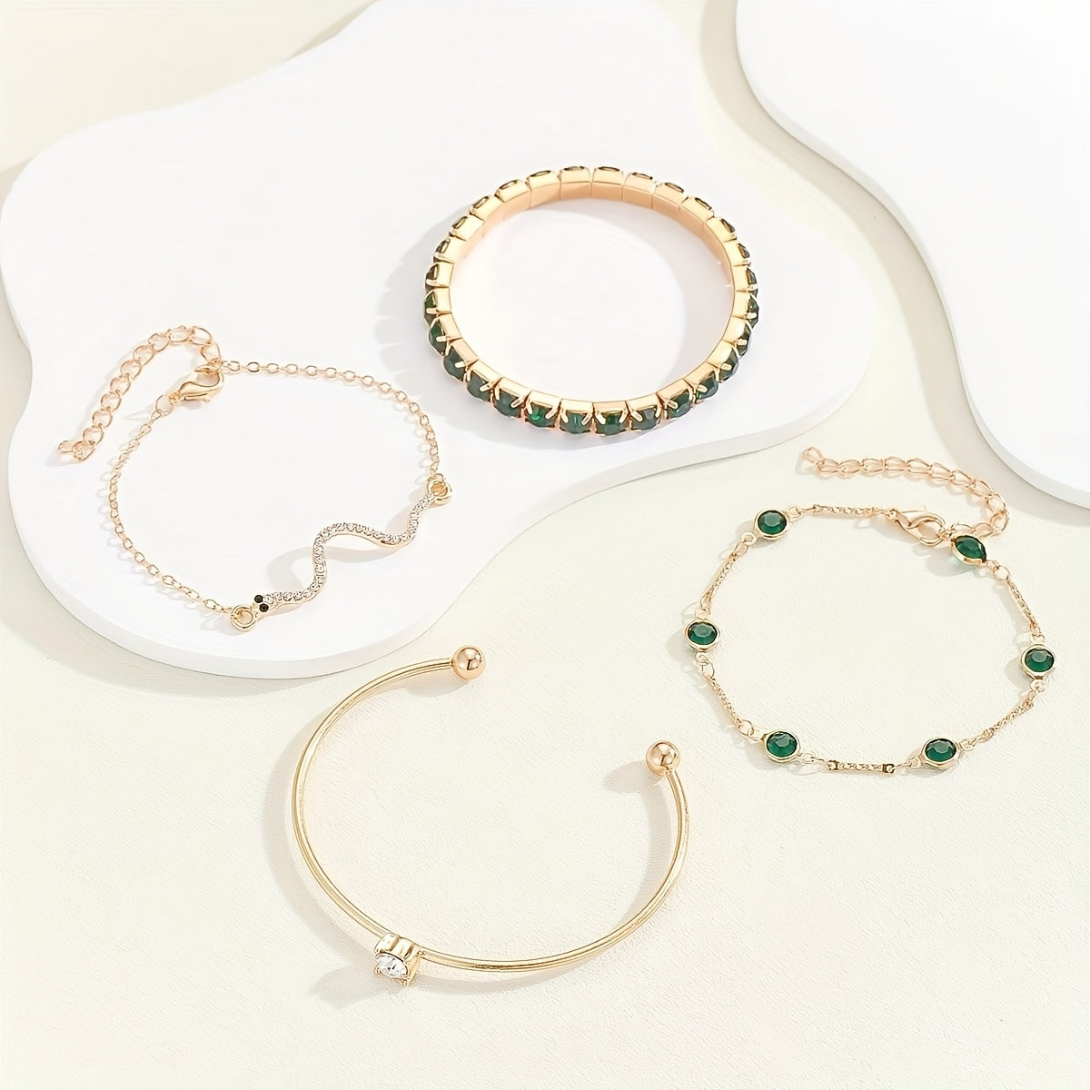 Conjunto de 4 pulseiras vintage estilo boho com strass verde em formato de cobra, feitas em liga de zinco