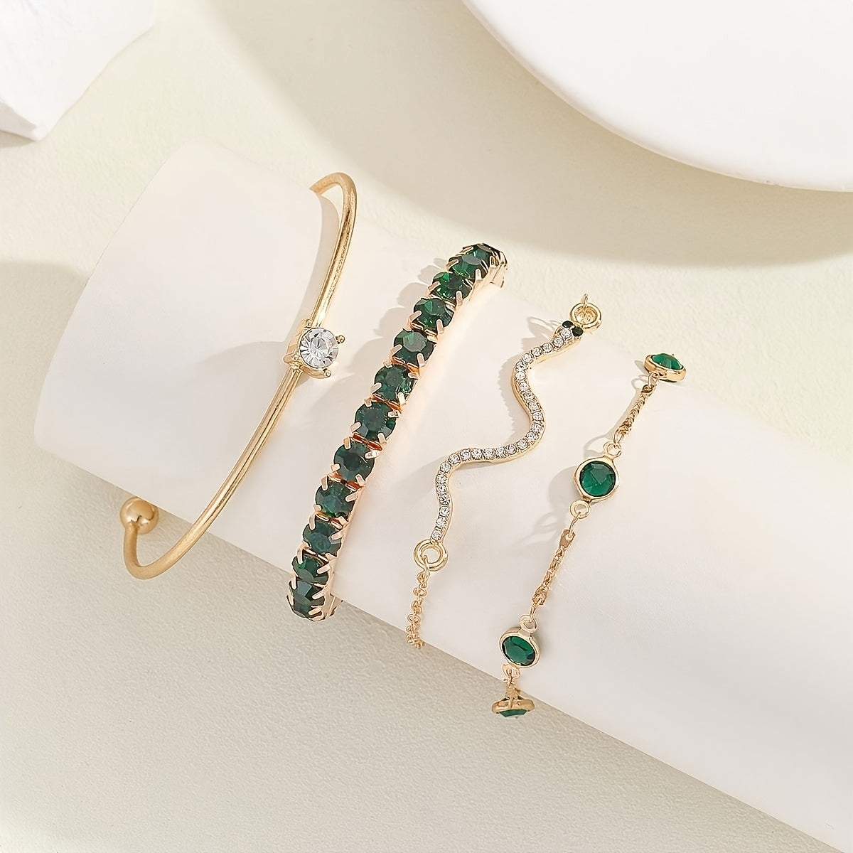 Conjunto de 4 pulseiras vintage estilo boho com strass verde em formato de cobra, feitas em liga de zinco