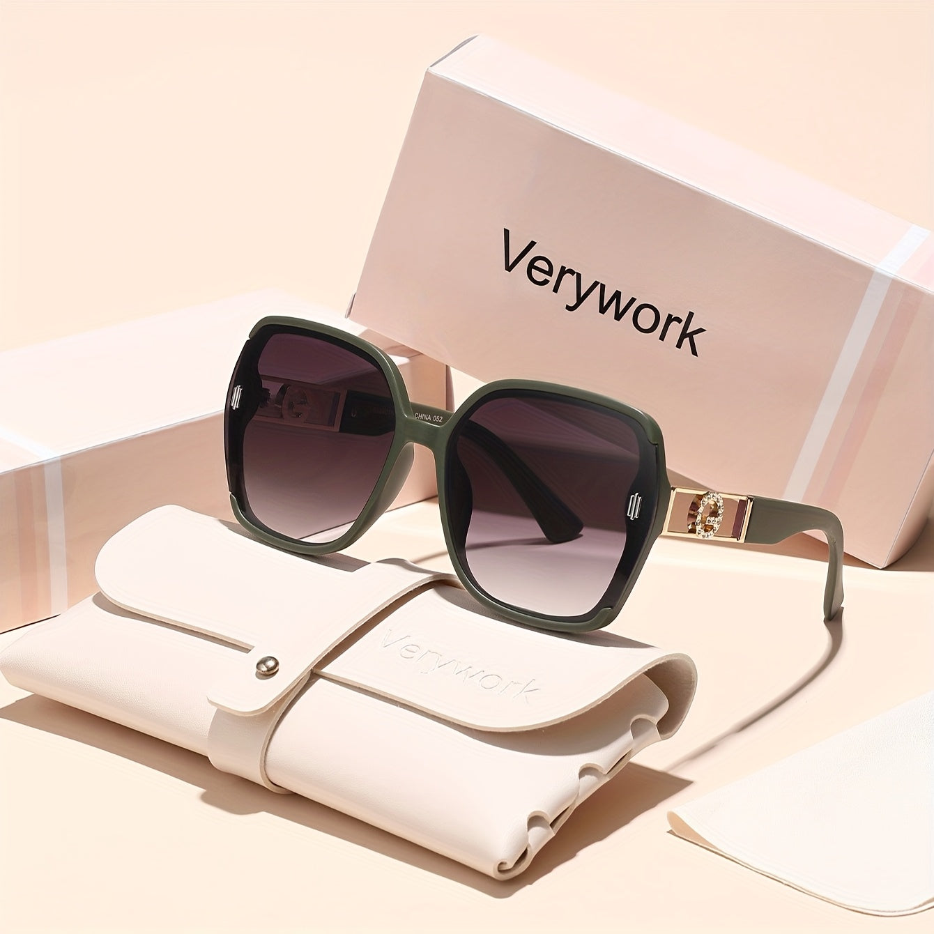 Óculos Feminino Elegantes e modernos