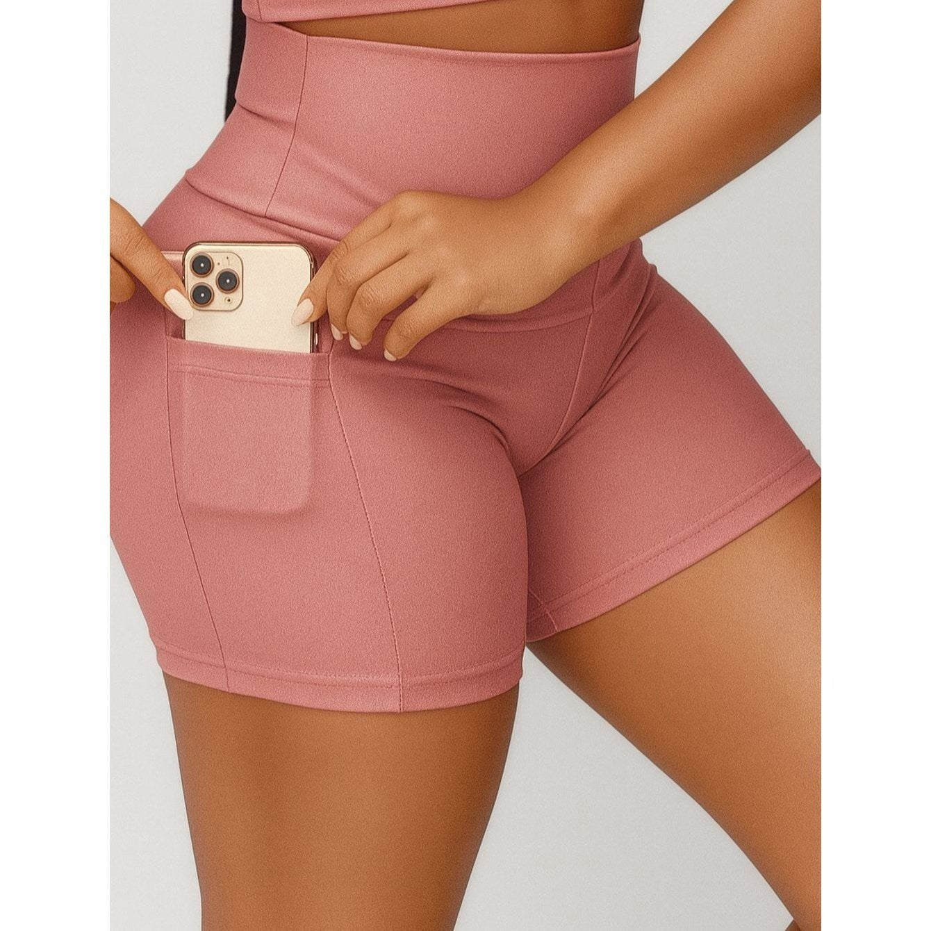 Shorts de ginástica com bolso, modelador que levanta o bumbum e cintura alta.